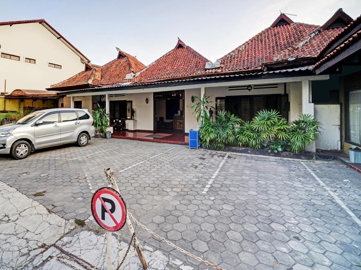 Oyo 90676 Oryza Hotel Yogyakarta Exterior photo
