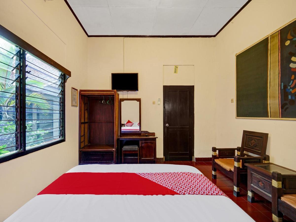 Oyo 90676 Oryza Hotel Yogyakarta Exterior photo