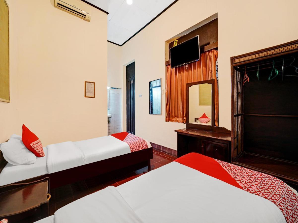 Oyo 90676 Oryza Hotel Yogyakarta Exterior photo