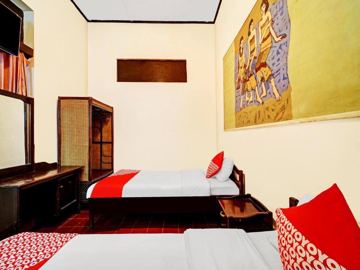 Oyo 90676 Oryza Hotel Yogyakarta Exterior photo