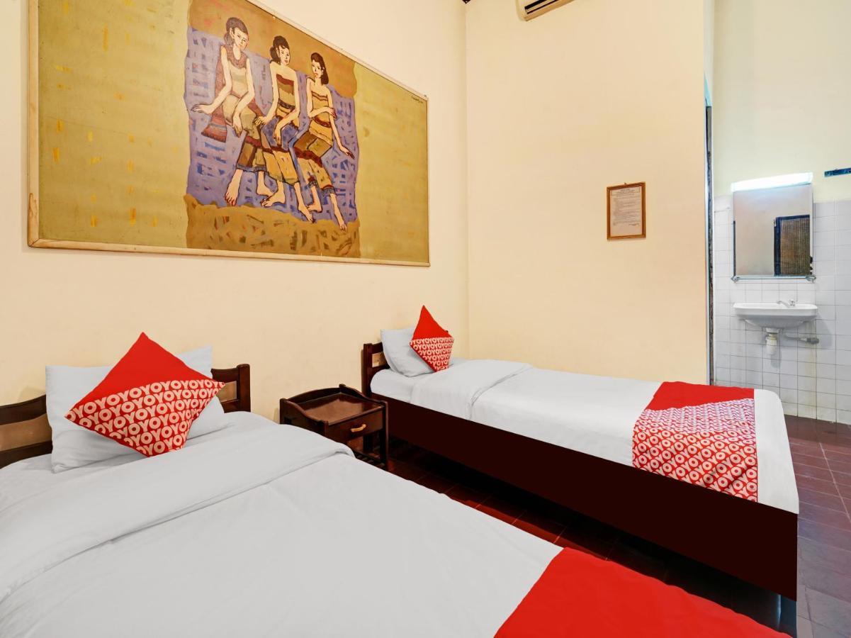 Oyo 90676 Oryza Hotel Yogyakarta Exterior photo