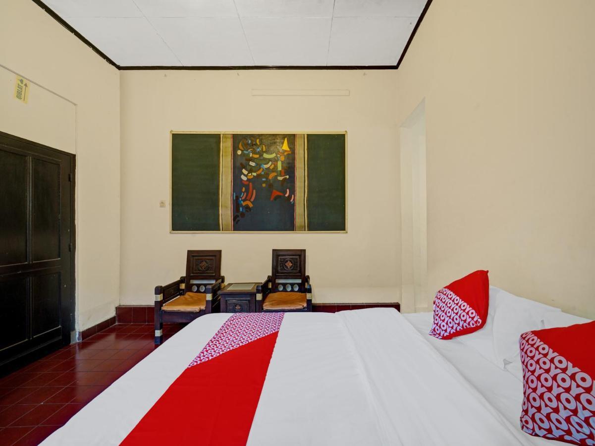 Oyo 90676 Oryza Hotel Yogyakarta Exterior photo