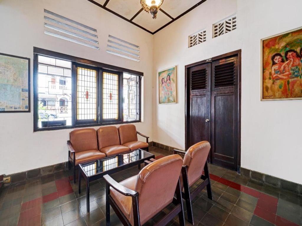Oyo 90676 Oryza Hotel Yogyakarta Exterior photo
